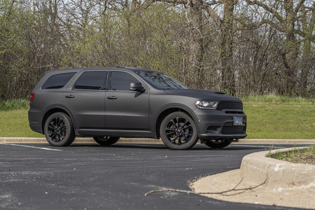 Dodge Durango on 265/50R20 AZ610