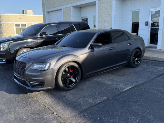 Chrysler 300c on 305/35R20 AZ810 - image 4