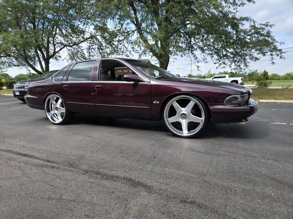Chevrolet Impala SS on 275/35R24 ARTIS LHP