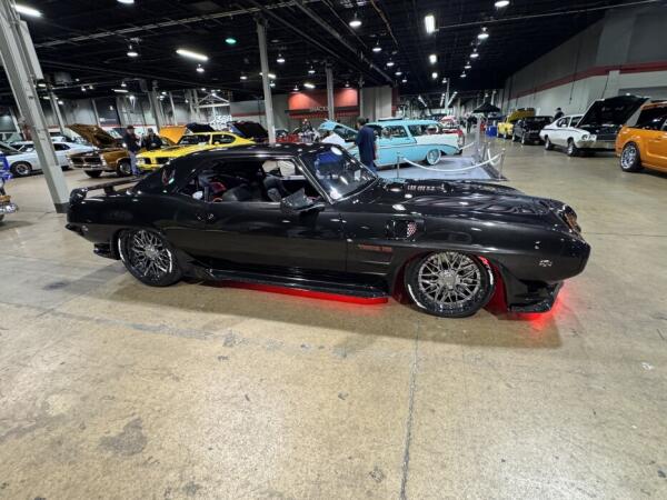 Pontiac Trans Am on 245/35R19 AZ850 - image 4