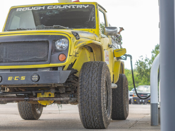 Jeep Wrangler/Gladiator on LT315/70R17 TRAIL BLADE ATS - image 2