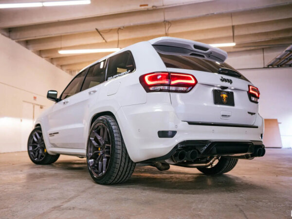 Jeep Trackhawk on 305/35R22 AZ850 - image 2