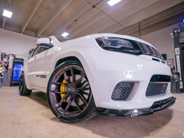 Jeep Trackhawk on 305/35R22 AZ850 - image 6