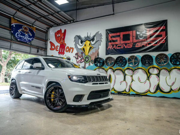 Jeep Trackhawk on 305/35R22 AZ850 - image 8