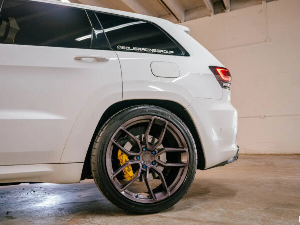 Jeep Trackhawk on 305/35R22 AZ850 - image 10