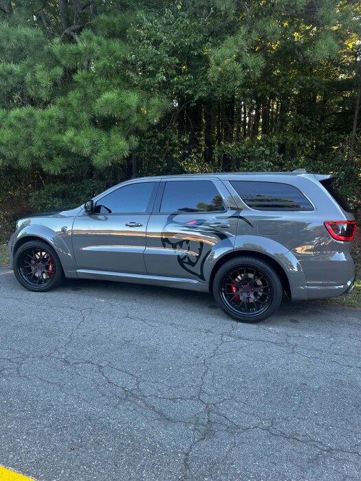 Dodge Durango Hellcat Widebody on 305/35R22 AZ850
