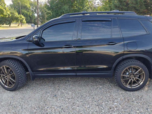 Honda Passport on 275/45R20 TRAIL BLADE X/T - image 3