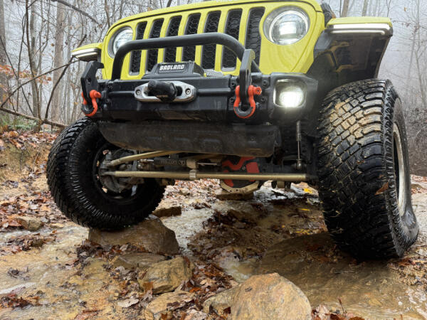 Jeep Gladiator on 37x12.50R17LT TRAIL BLADE X/T - image 2