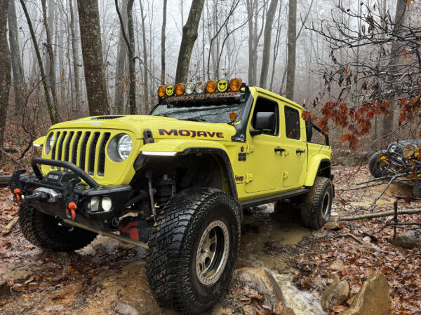 Jeep Gladiator on 37x12.50R17LT TRAIL BLADE X/T - image 3