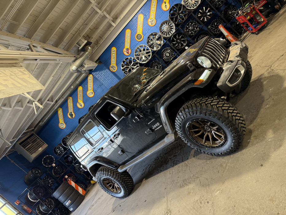 Jeep Wrangler on 37x13.50R20LT TRAIL BLADE M/T