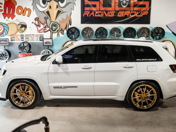 Jeep Trackhawk on 305/35R22 AZ850 - image 6