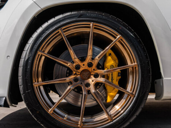 Jeep Trackhawk on 305/35R22 AZ850 - image 7