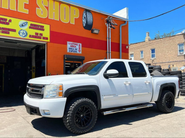 TRAIL BLADE M/T