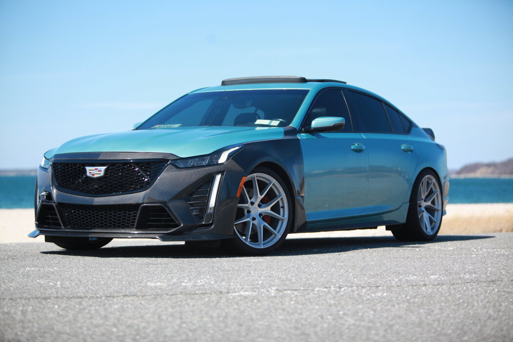 Cadillac CT5-V on 275/30R20 AZ850