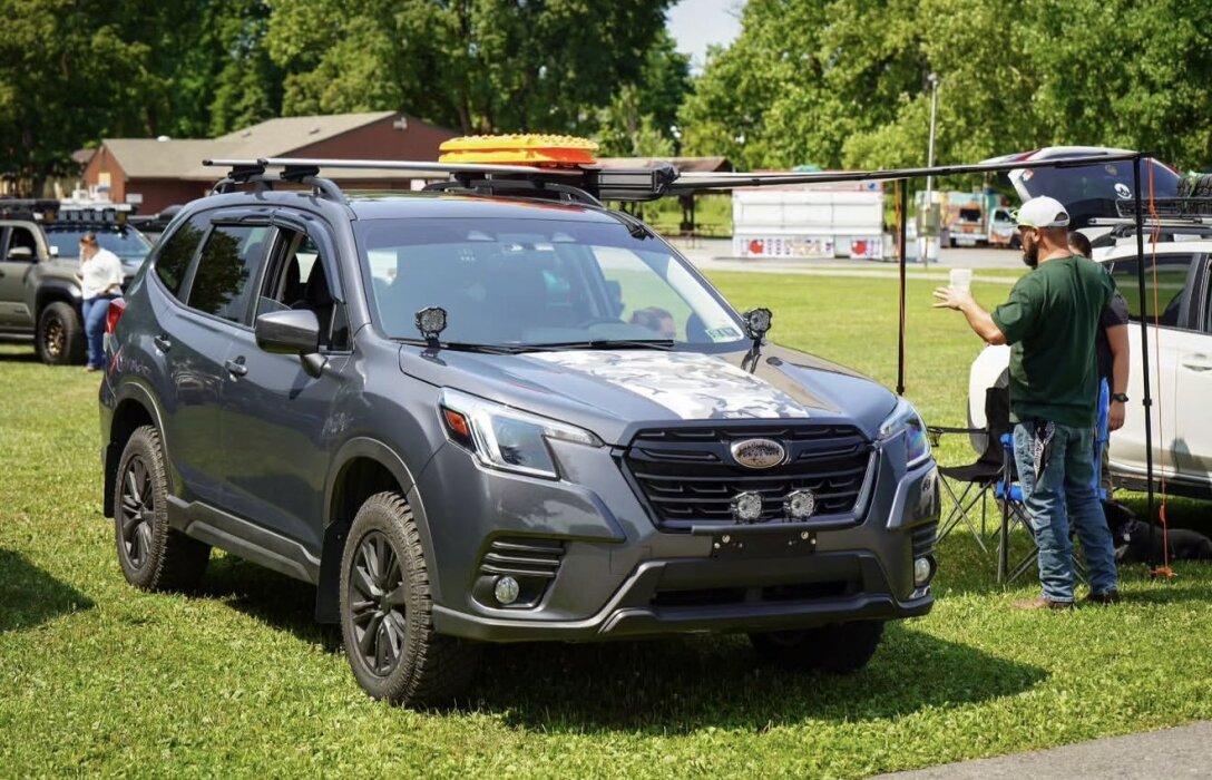 Subaru Forester on 235/65R17 TRAIL BLADE X/T