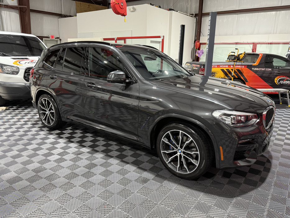 BMW X3 on 275/40R20 AZ810