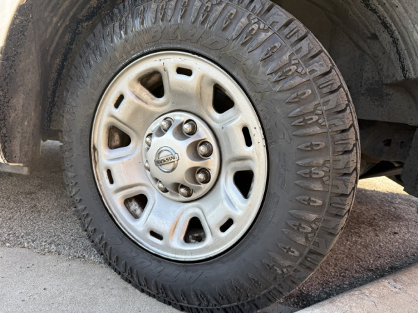Nissan NV2500 on LT245/70R17 TRAIL BLADE ATS - image 2