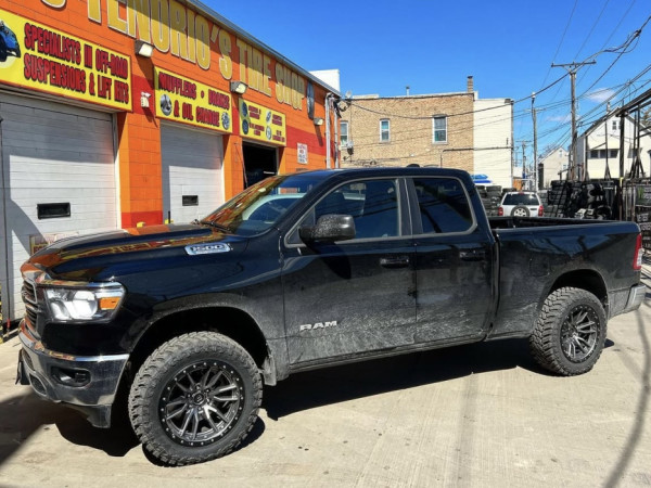 TRAIL BLADE M/T