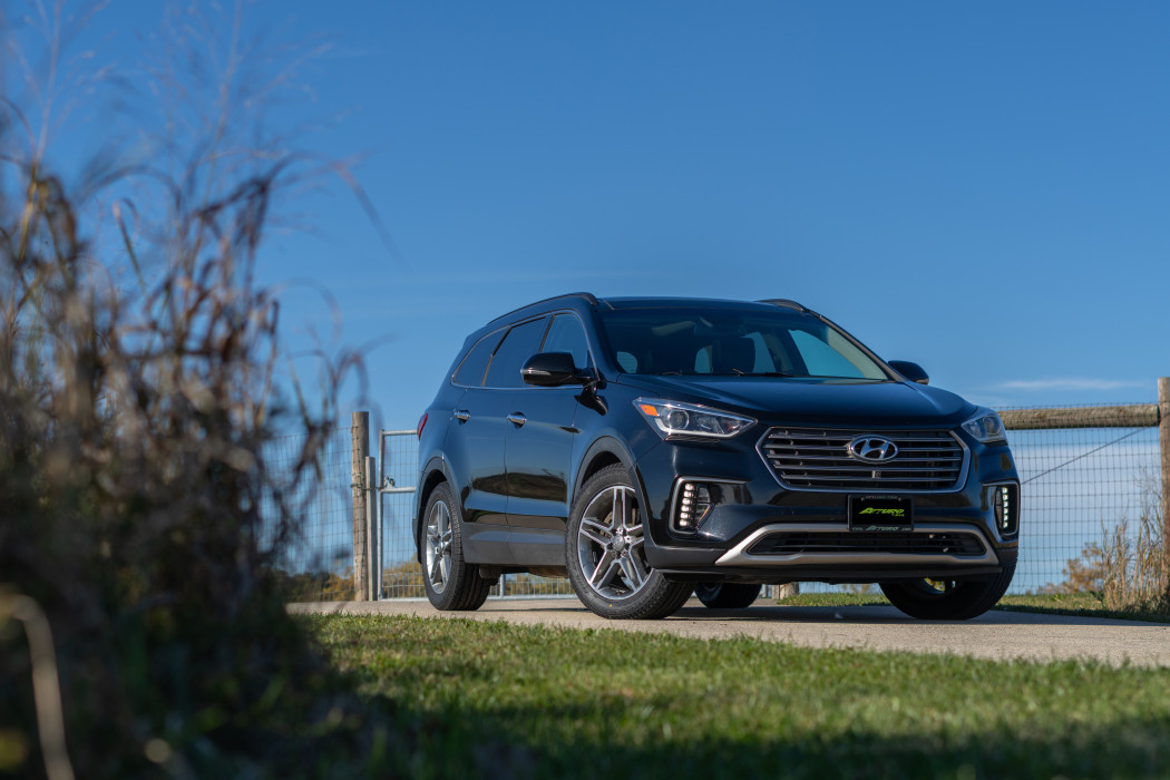 Hyundai Santa Fe on 235/55R19 TRAIL BLADE H/T