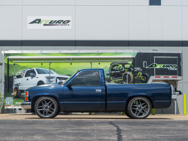 Chevrolet 1500 on 265/35R22 AZ810 - image 2